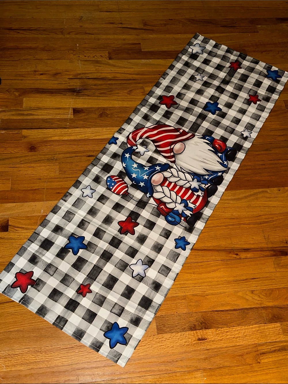 Patriotic Gnome Buffalo Check Polyester Valance Red White Blue Stars 18 x 53 New